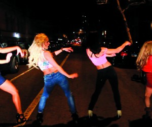 DJ Jellyfish - Boom Boom Jellyfish (Dance Video) DJ Jellyfish - Boom Boom Jellyfish (Dance Video)